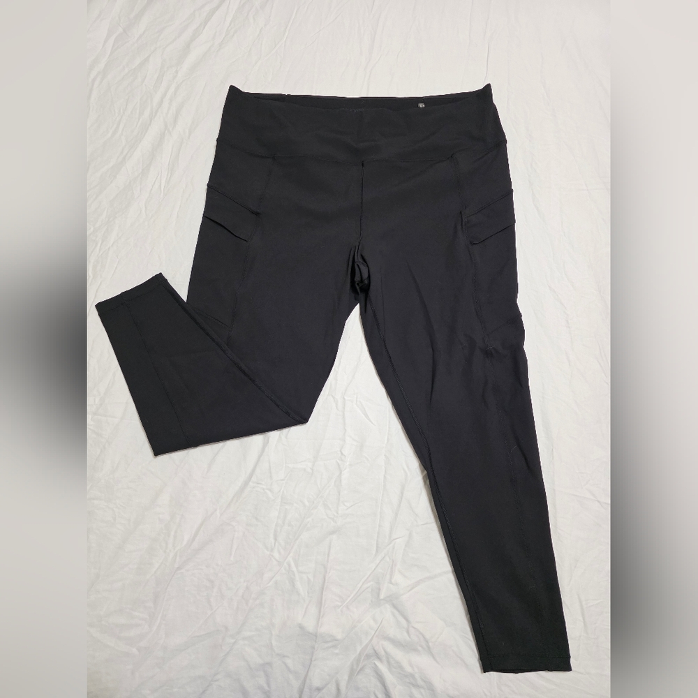 CALIA by Carrie Underwood Women's Black Leggings